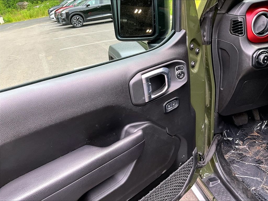 Used 2023 Green Jeep Rubicon image 11