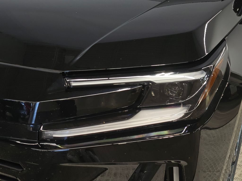Used 2026  Toyota XSE image 13