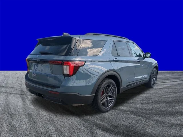 New 2026 Vapor Blue Metallic Ford ST-Line image 4