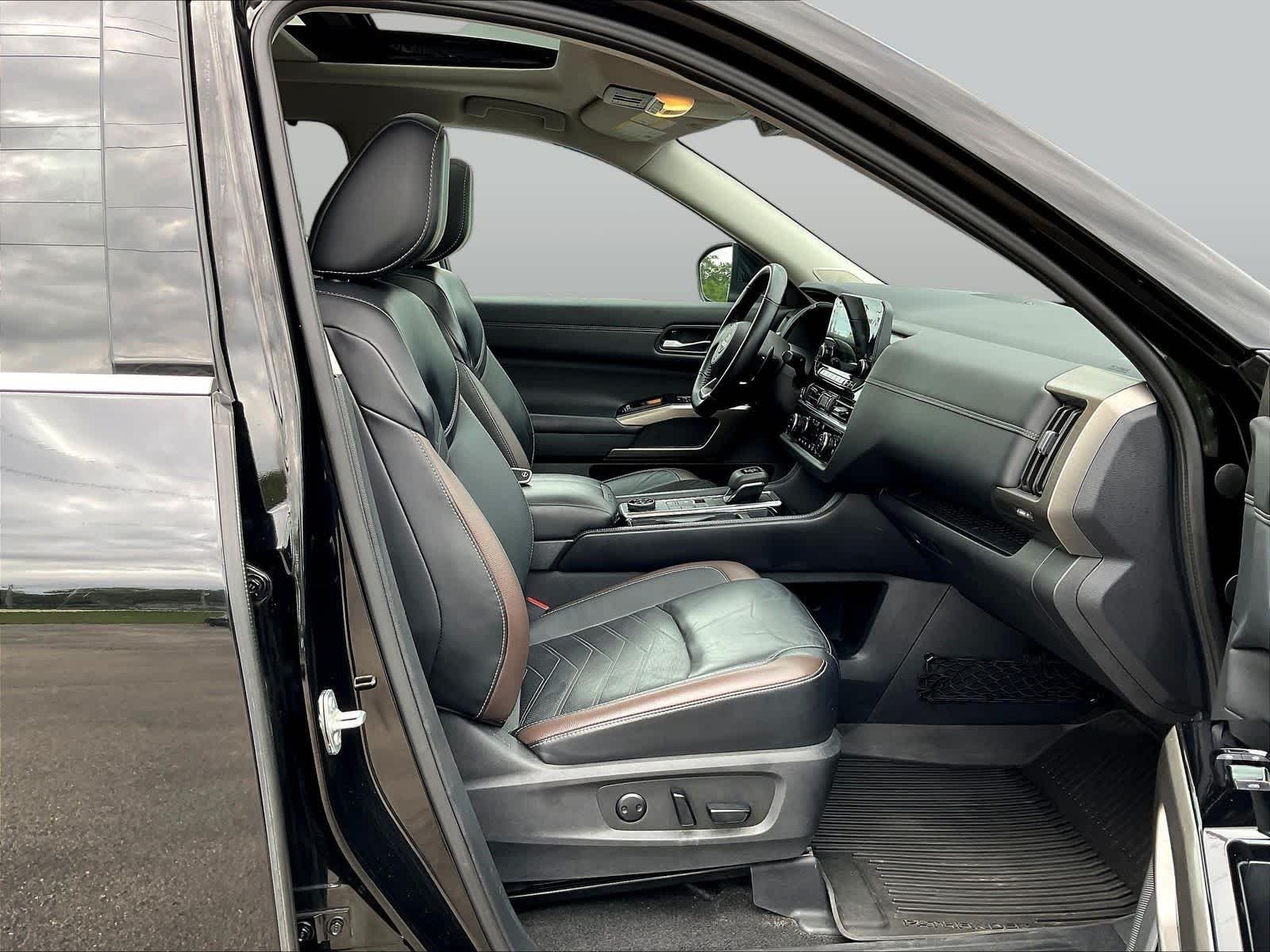 2023 Nissan Pathfinder Platinum - Photo 32