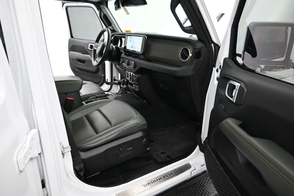 Used 2024 White Jeep High Altitude 4xe image 18