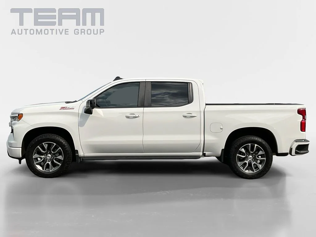 Used 2023 White Chevrolet RST image 4