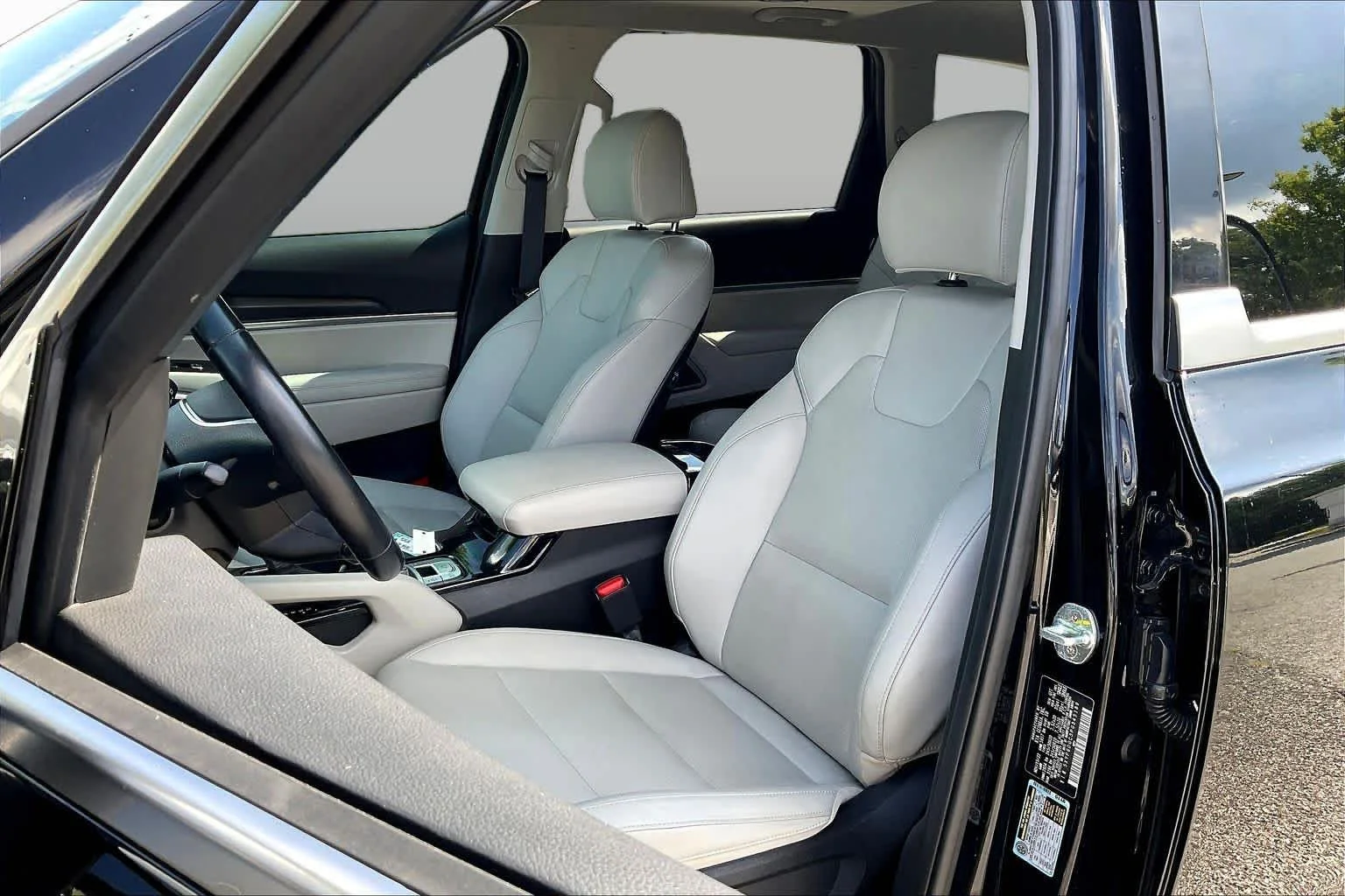 Used 2023 Ebony Black Kia S image 15