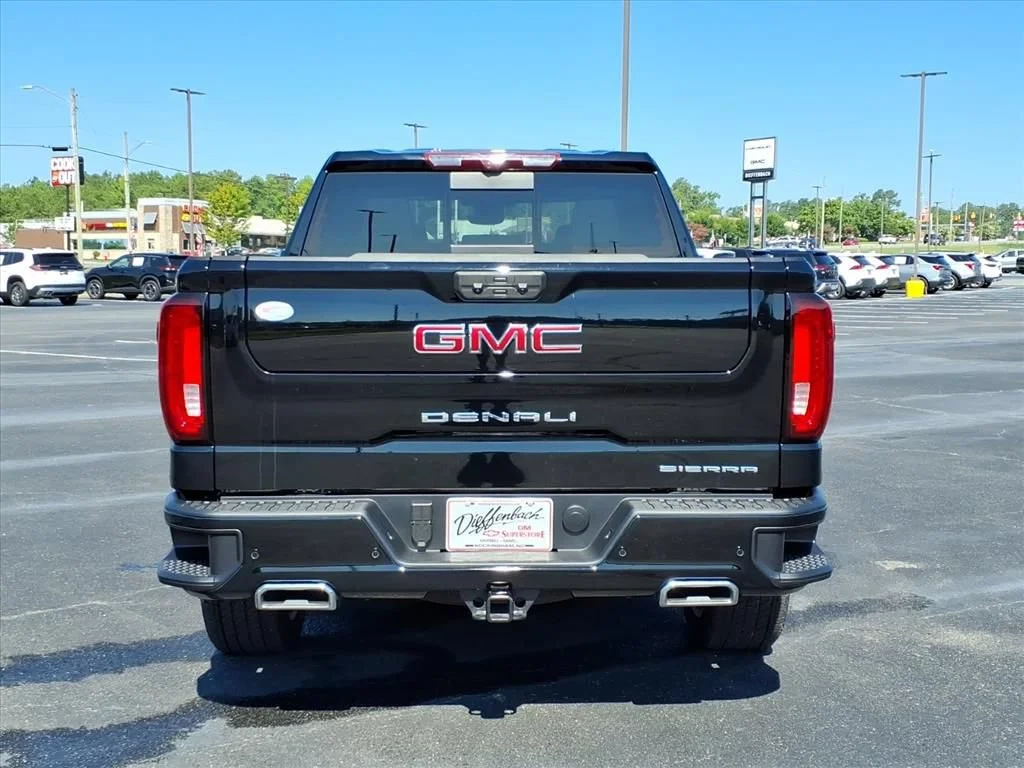 Used 2025 Onyx Black GMC Denali image 18