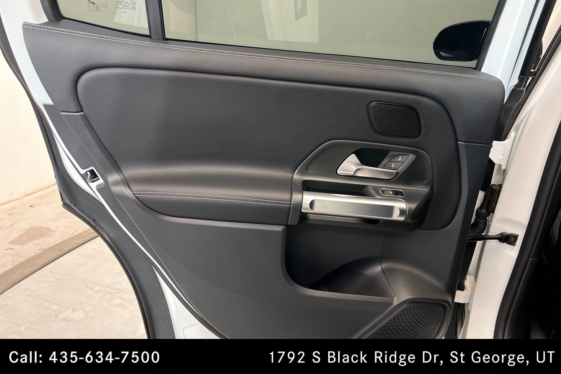 Certified Used 2026 Polar White Mercedes-Benz GLB 250 image 19