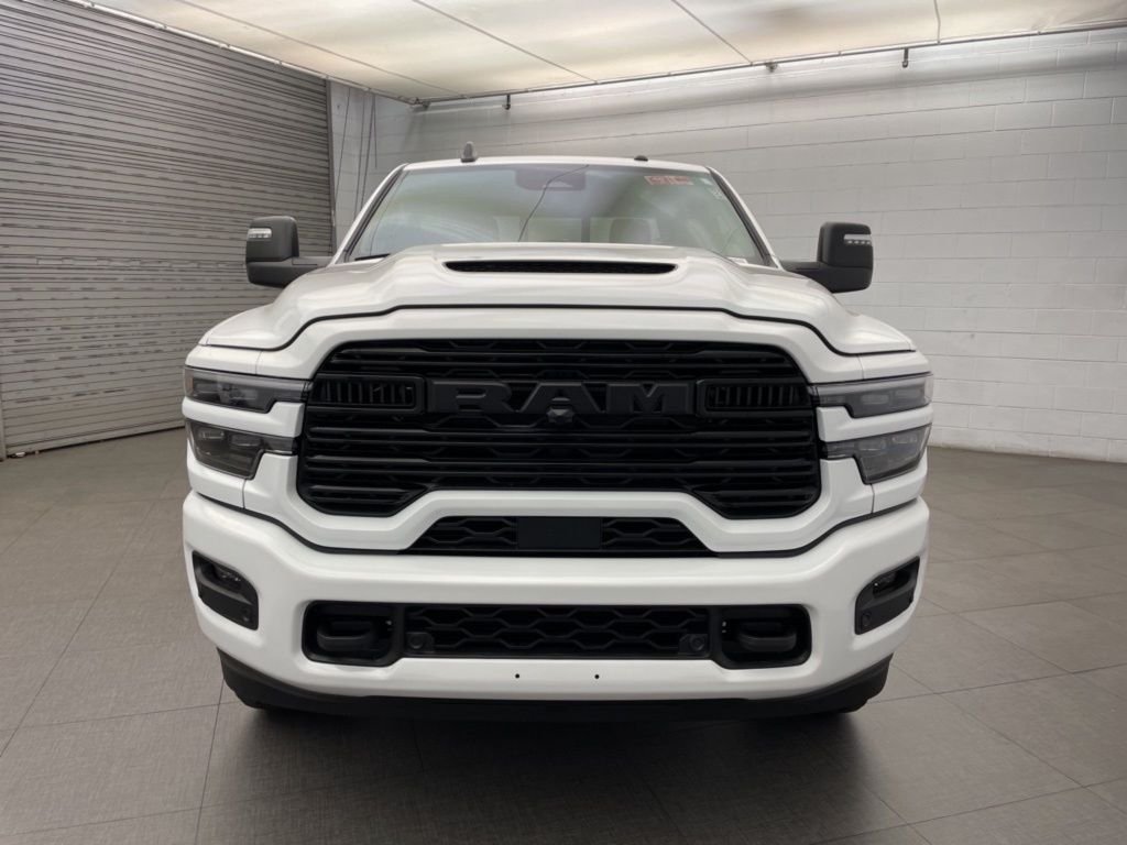 New 2026 Bright White Clear-Coat Exterior Paint RAM Laramie SRW image 9