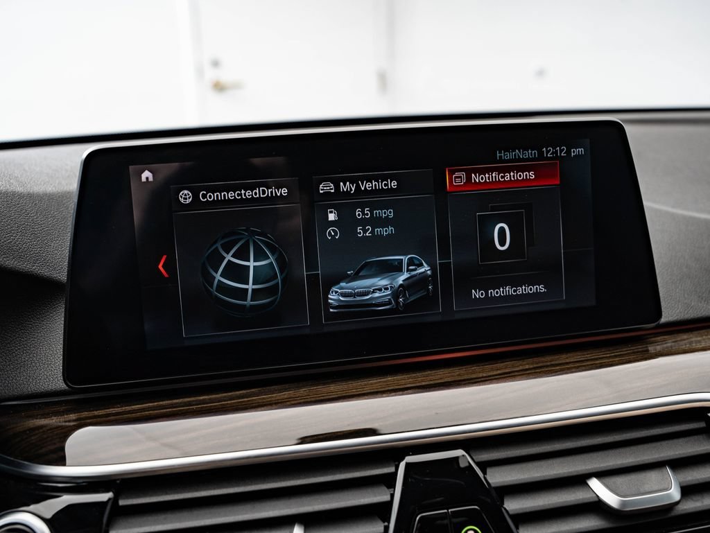 Used 2019 Jet Black BMW 540i image 31