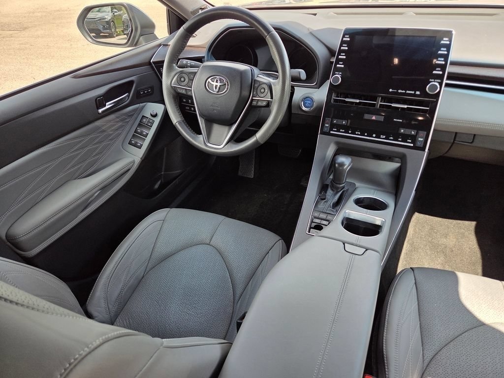 Used 2020 Celestial Silver Metallic Toyota Hybrid Limited image 35