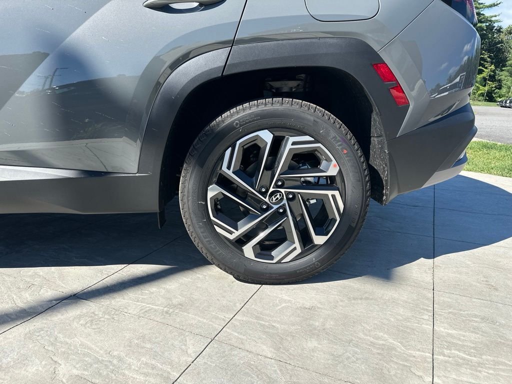 New 2026 Gray Hyundai SEL Plus image 8
