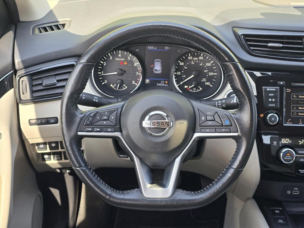 Used 2019 White Nissan SL image 14