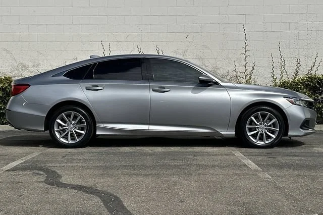 Certified Used 2022 Lunar Silver Metallic Honda LX image 36