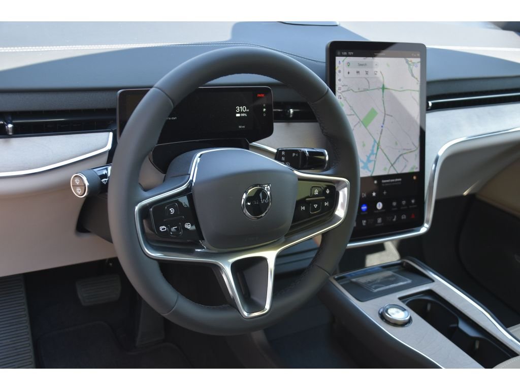 2026 Volvo EX90 Ultra - Photo 12