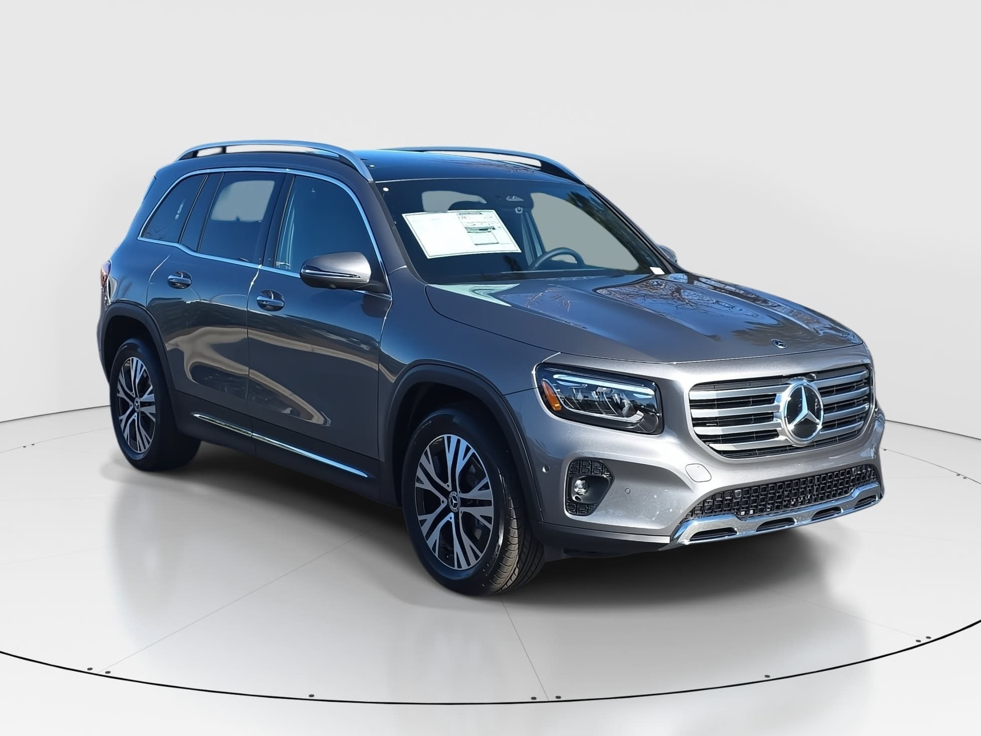 New 2026 Mountain Grey Metallic Mercedes-Benz GLB250 image 3