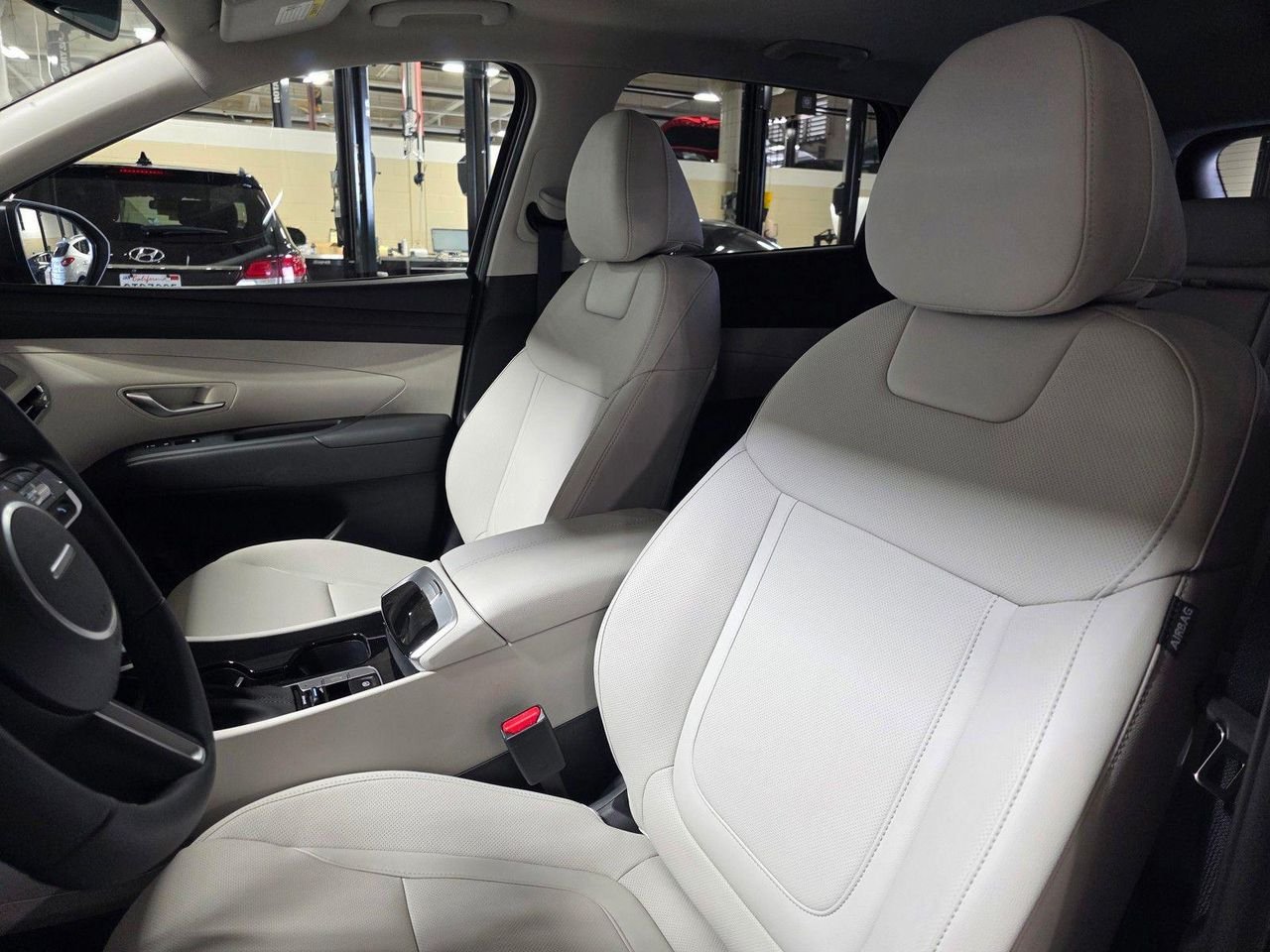 New 2026 Shimmering Silver Hyundai SEL Premium FWD image 22