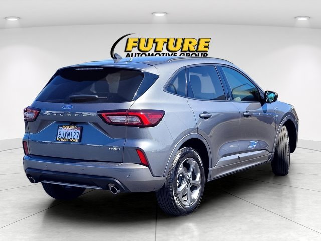 Used 2023 Gray Ford ST-Line image 4