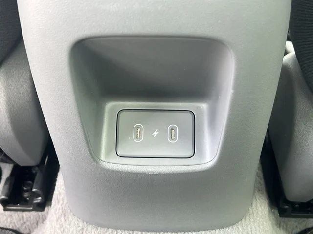 Used 2025 White Hyundai SEL Sport image 37