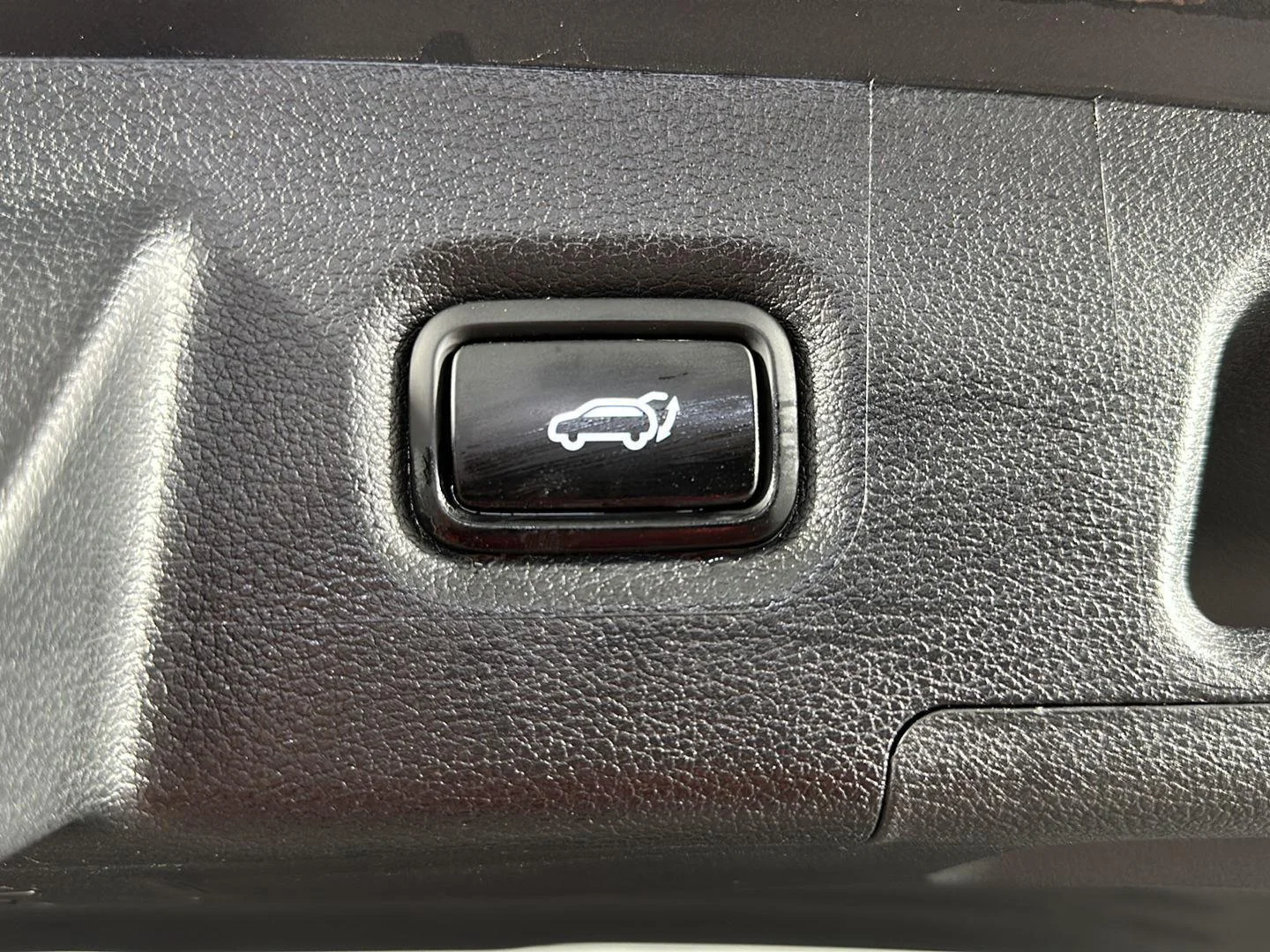 Used 2022 Portofino Gray Hyundai SEL image 8