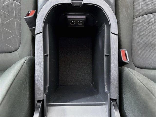 Certified Used 2025 SILVER SKY METALLIC Toyota  image 33