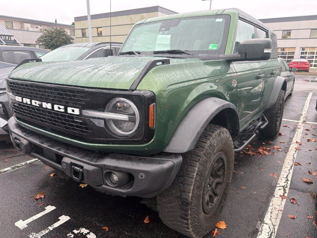 Used 2023 Eruption Green Metallic Ford Wildtrak image 6