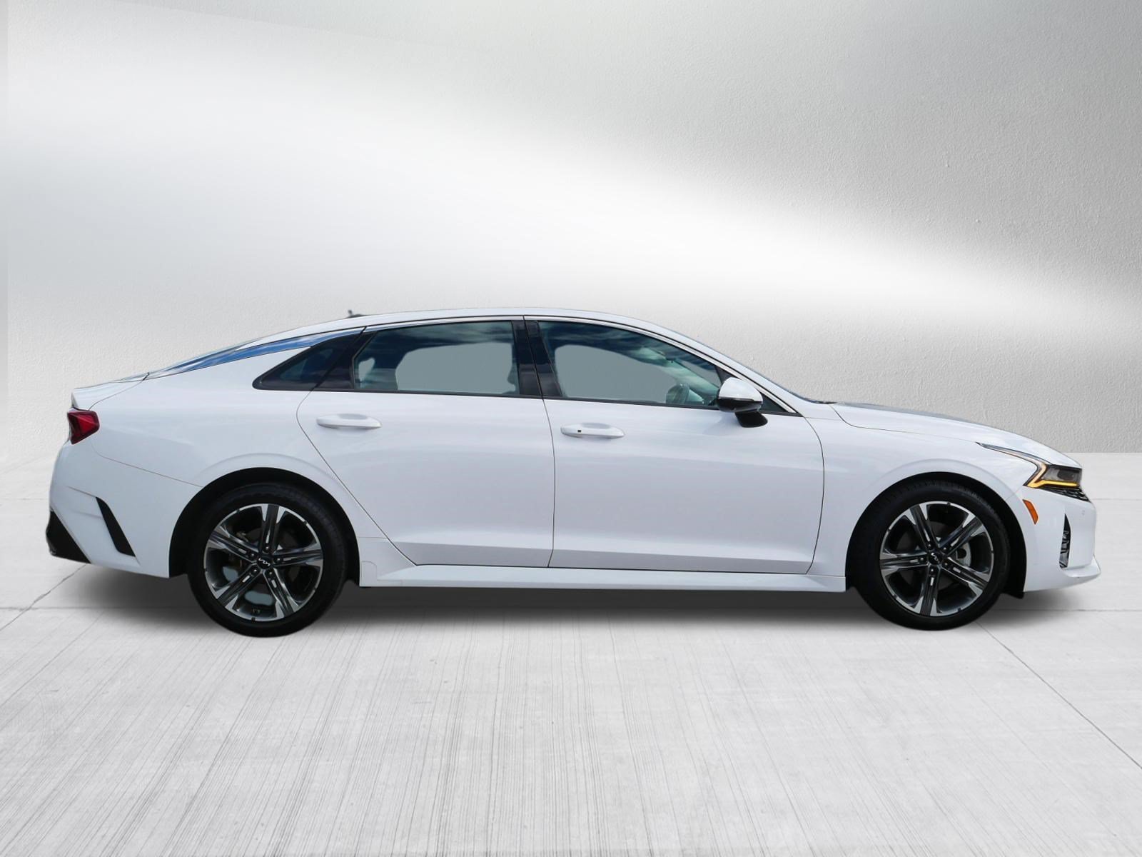 Certified Used 2022 Glacial White Pearl Kia EX image 8