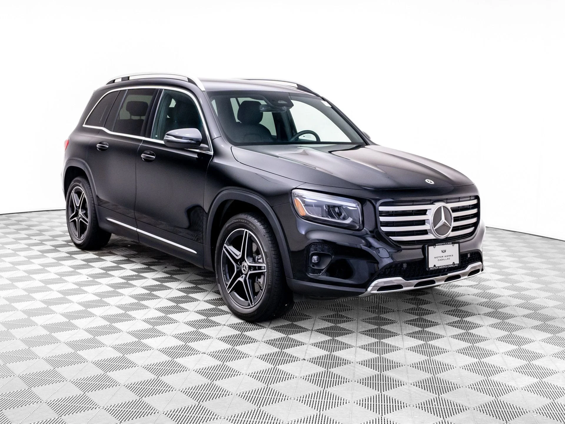 Used 2026 Black Mercedes-Benz GLB 250 image 7