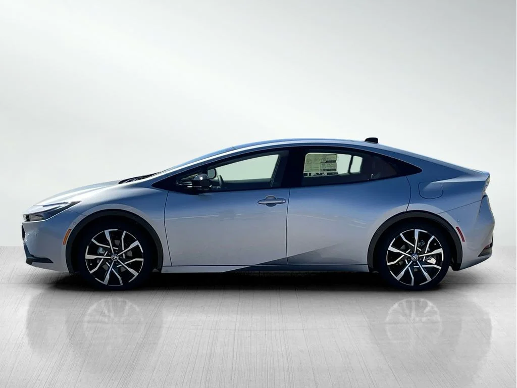 New 2026 Cutting Edge Toyota XSE Premium image 6