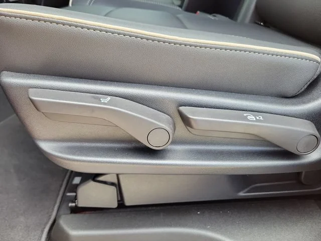 2025 Chevrolet Tahoe Premier - Photo 17
