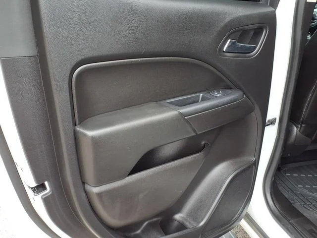 Used 2019 White Chevrolet ZR2 image 9