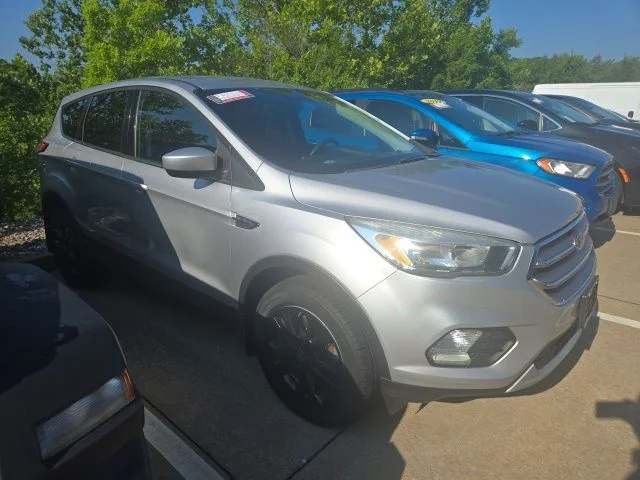 Used 2017 Silver Ford SE image 2