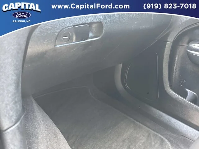 Used 2018 White Chrysler Limited image 28