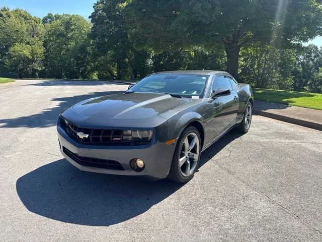 Used 2010 Gray Chevrolet 1LT image 3