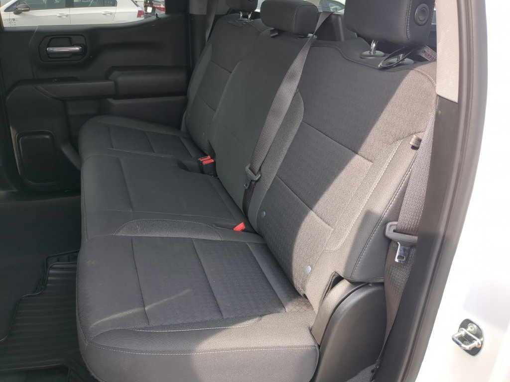 Used 2023 White Chevrolet Custom image 17