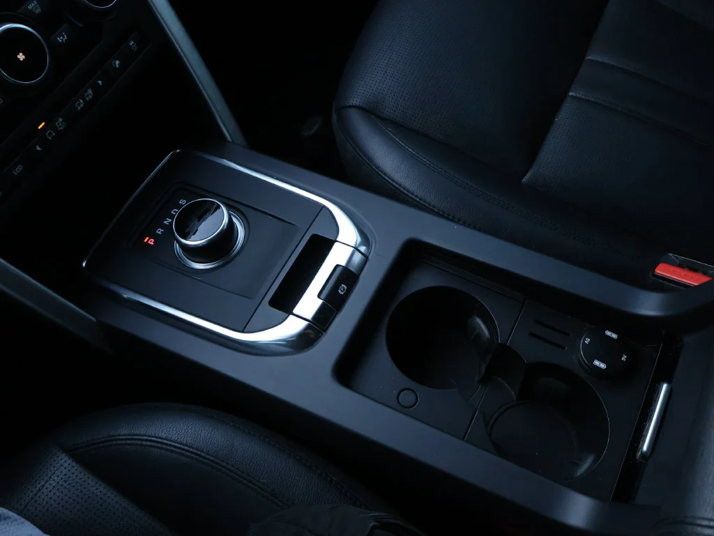 Used 2019  Land Rover  image 27