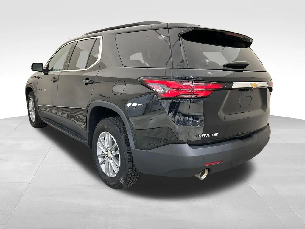 Used 2022 Black Chevrolet LT image 3
