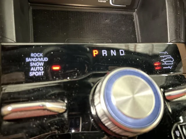 Used 2023 White/off-white Jeep Summit Reserve image 19