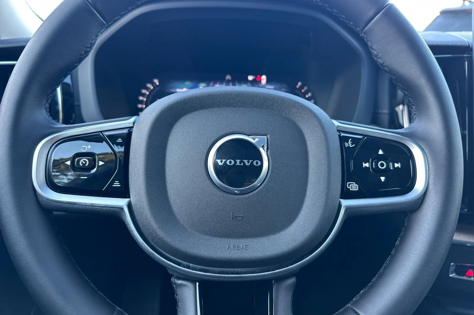 2026 Volvo XC60 Ultra - Photo 21