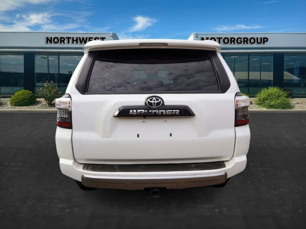 2024 Toyota 4Runner TRD Off-Road Premium photo 4