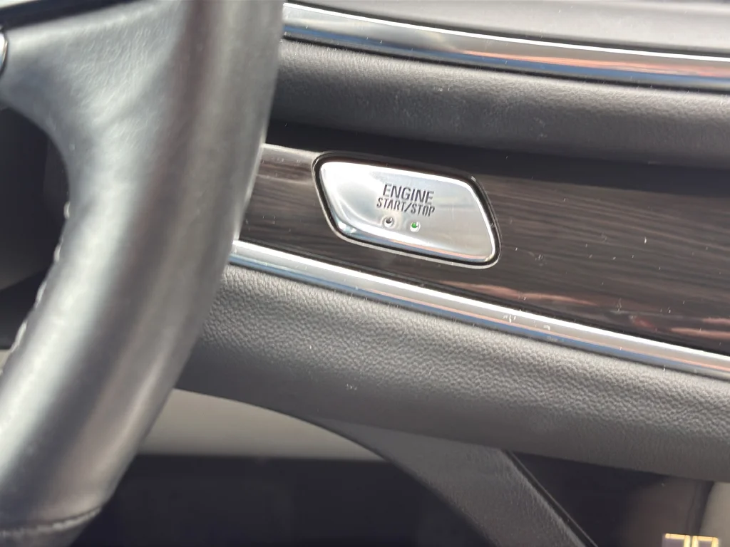 Used 2023 White Buick Essence image 14