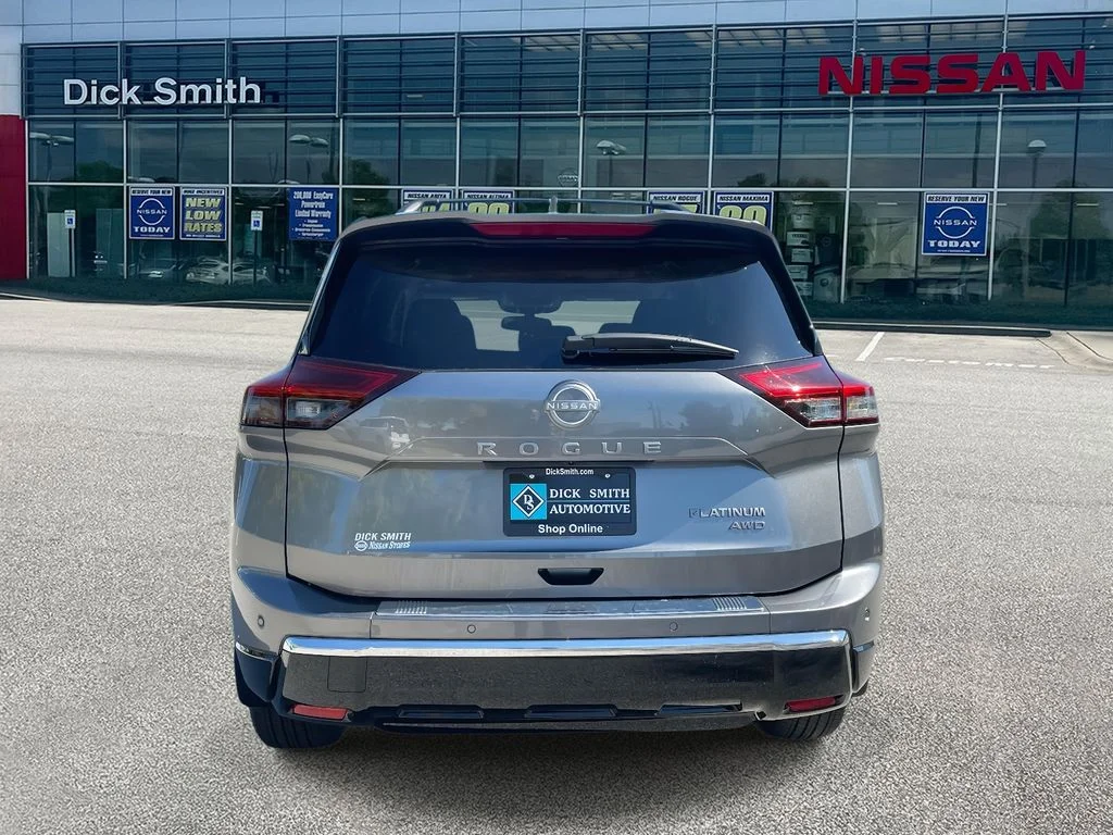 New 2026 Gray Nissan Platinum image 5