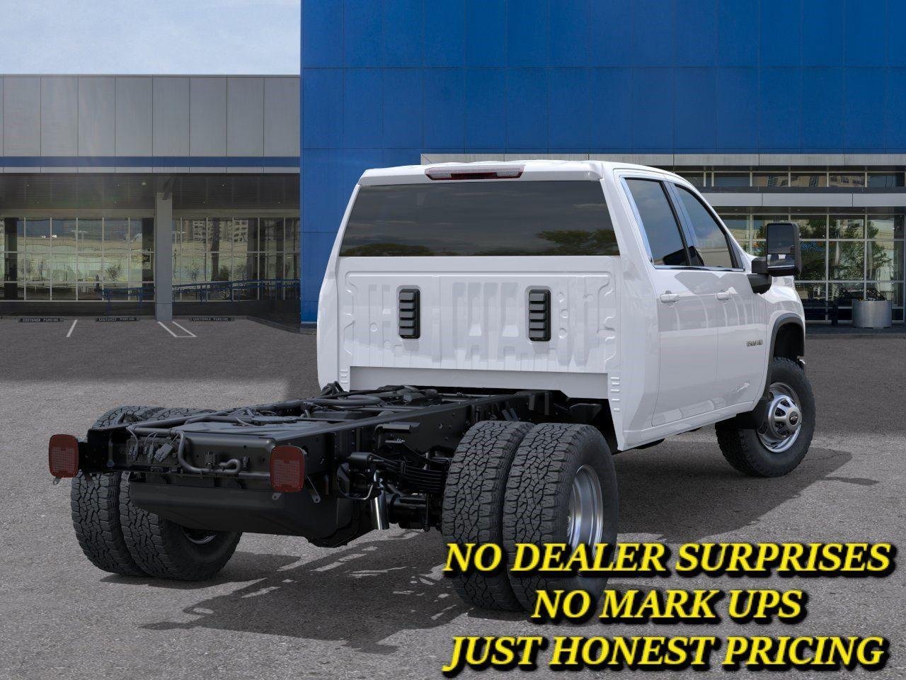 New 2026 Summit White Chevrolet Work Truck image 4