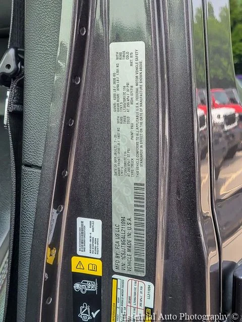 Used 2020 Gray Jeep Rubicon image 14
