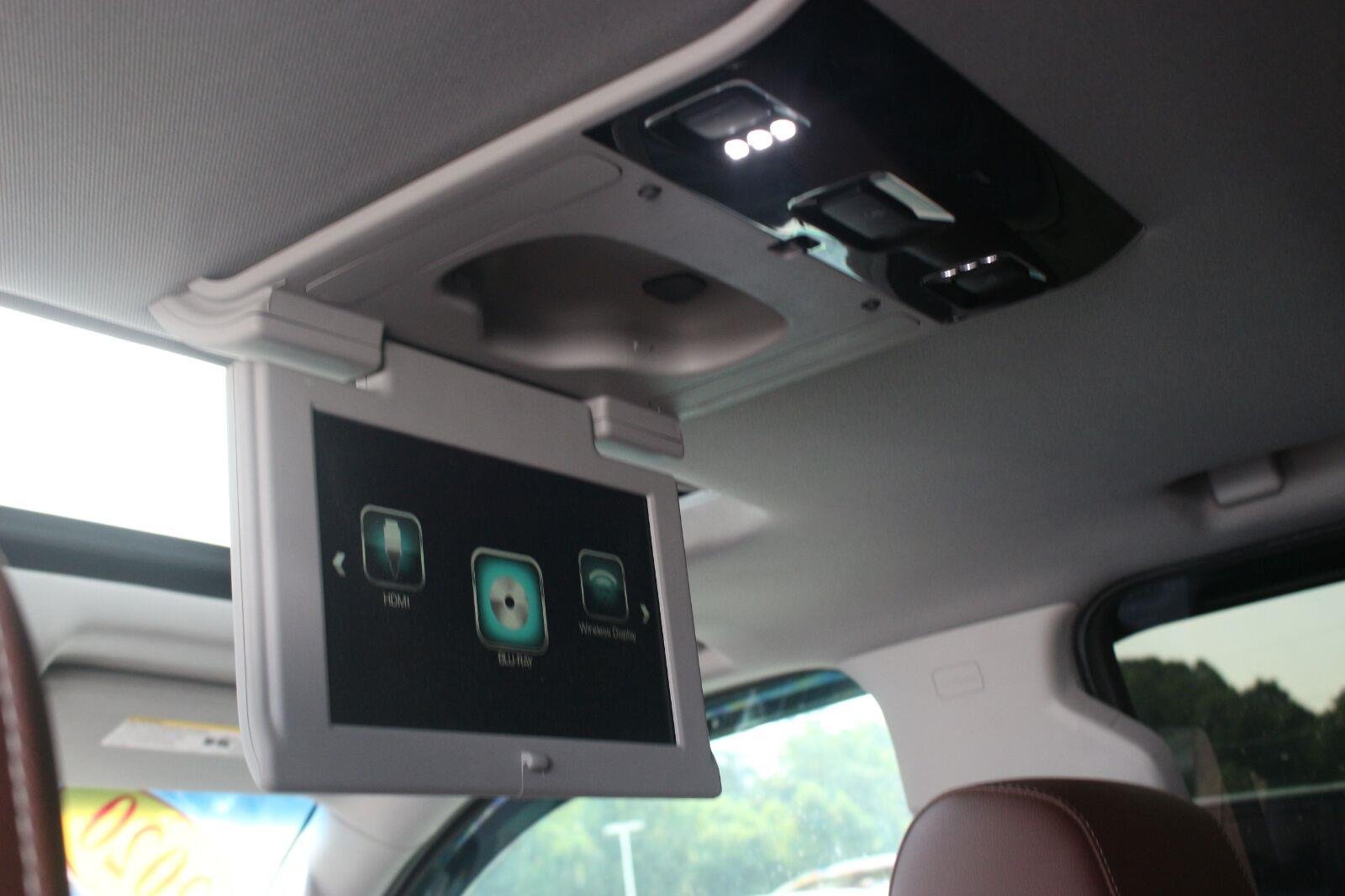 Used 2020 BLACK Chevrolet Premier image 32