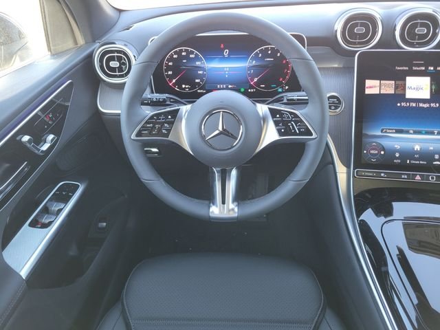 Used 2026 Black Mercedes-Benz GLC 300 image 12