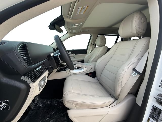 Used 2024  Mercedes-Benz GLS 580 image 10