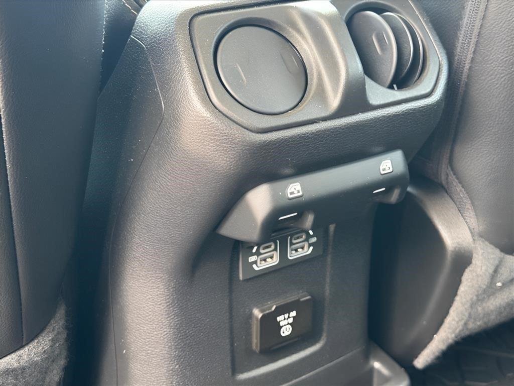 Used 2022 Snazzberry Pearlcoat Jeep Unlimited Sahara image 14