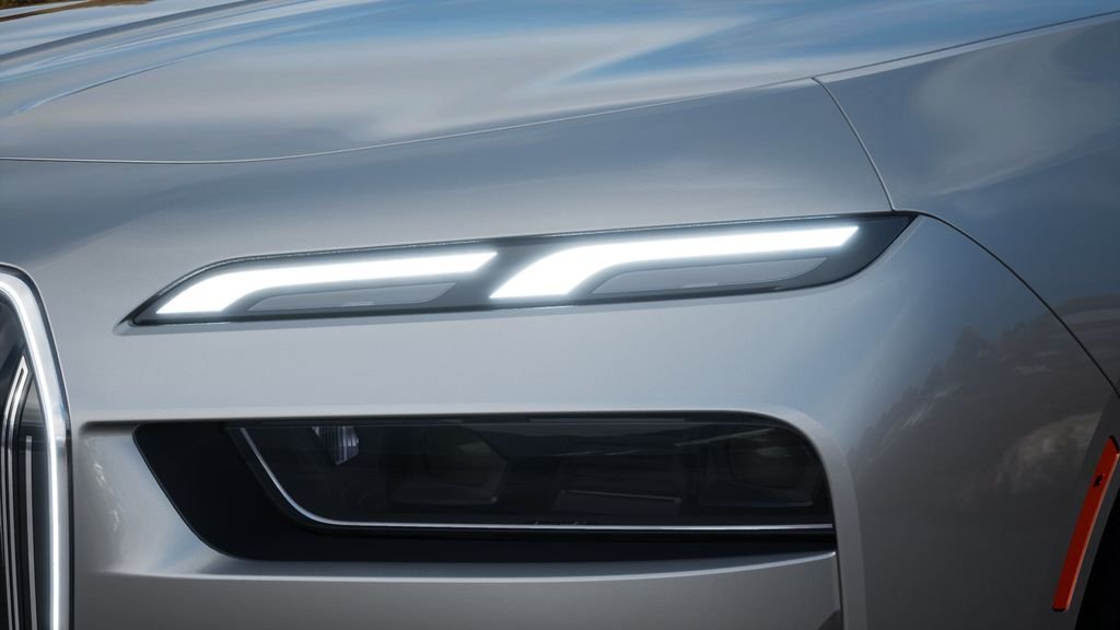 2025 BMW i7 50 - Photo 33