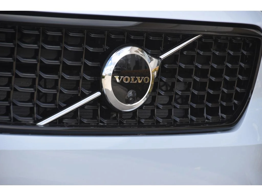 Used 2026 Cloud Blue Volvo Plus image 10