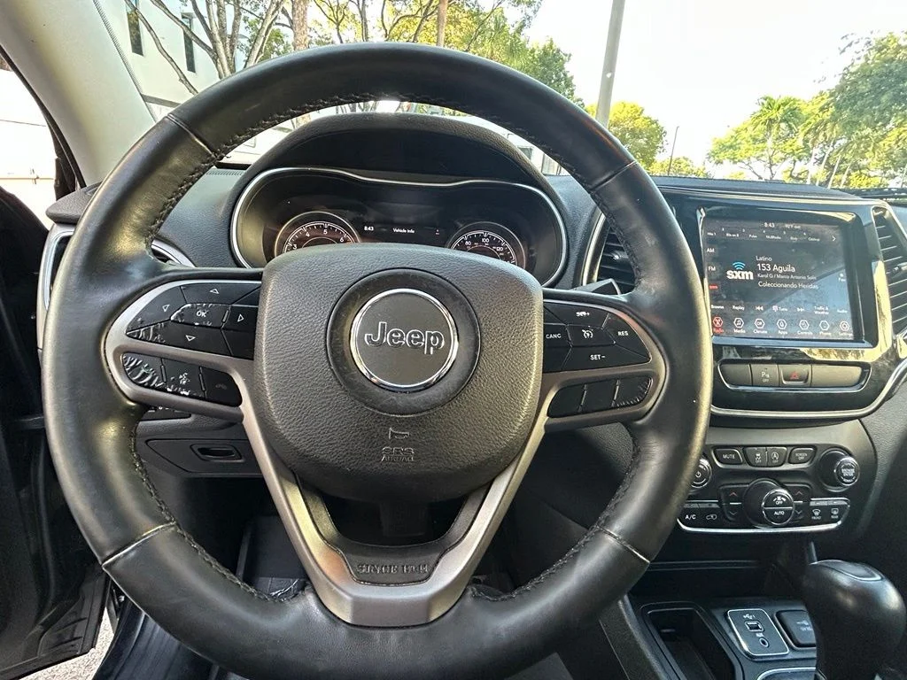 Used 2019 Black Jeep Limited image 19