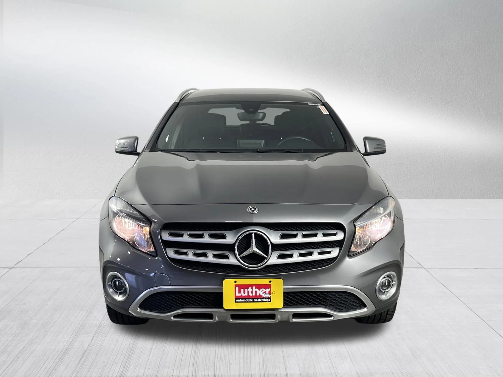 Used 2019 Mountain Grey Metallic Mercedes-Benz GLA 250 image 2