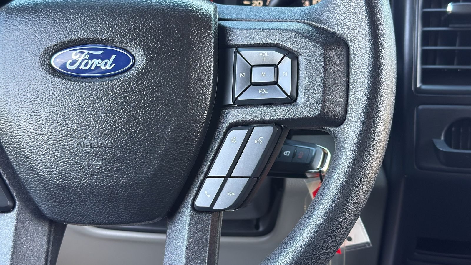 Used 2018 Gray Ford XL image 15